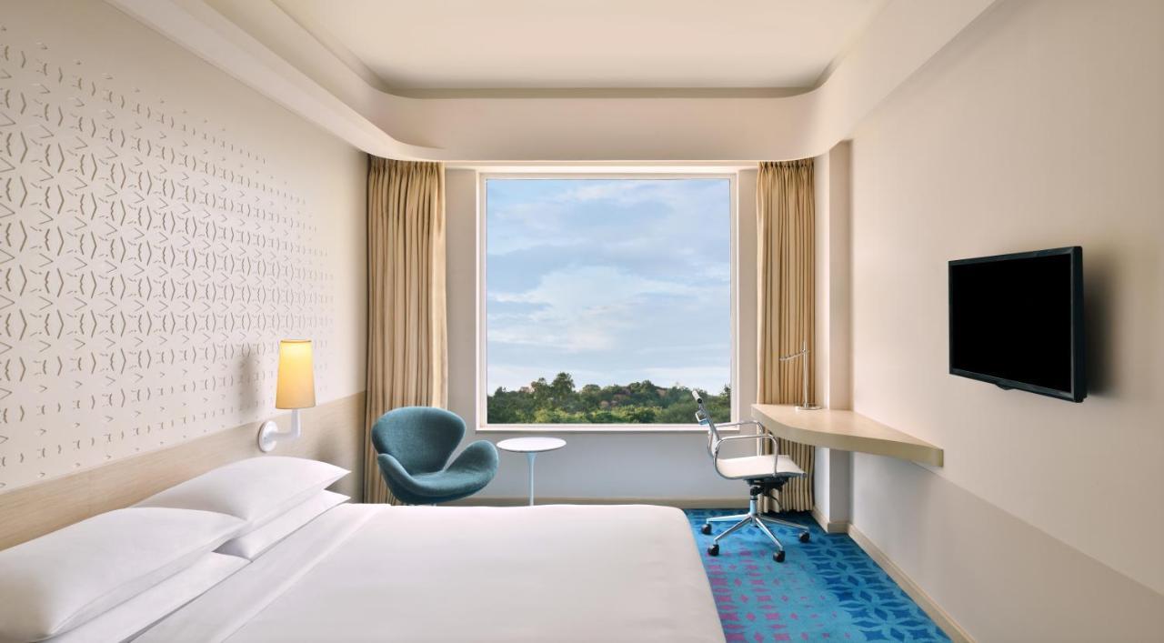 Hotel Fairfield By Marriott Hyderabad Gachibowli Exterior foto