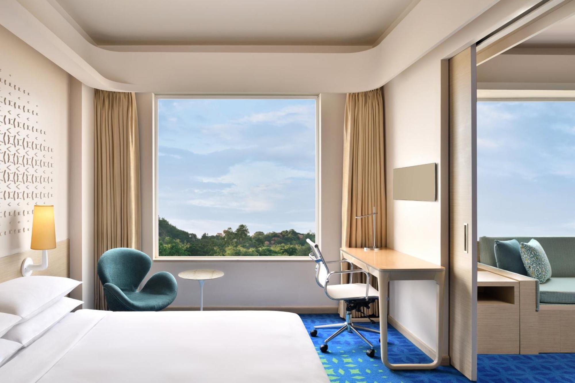 Hotel Fairfield By Marriott Hyderabad Gachibowli Exterior foto