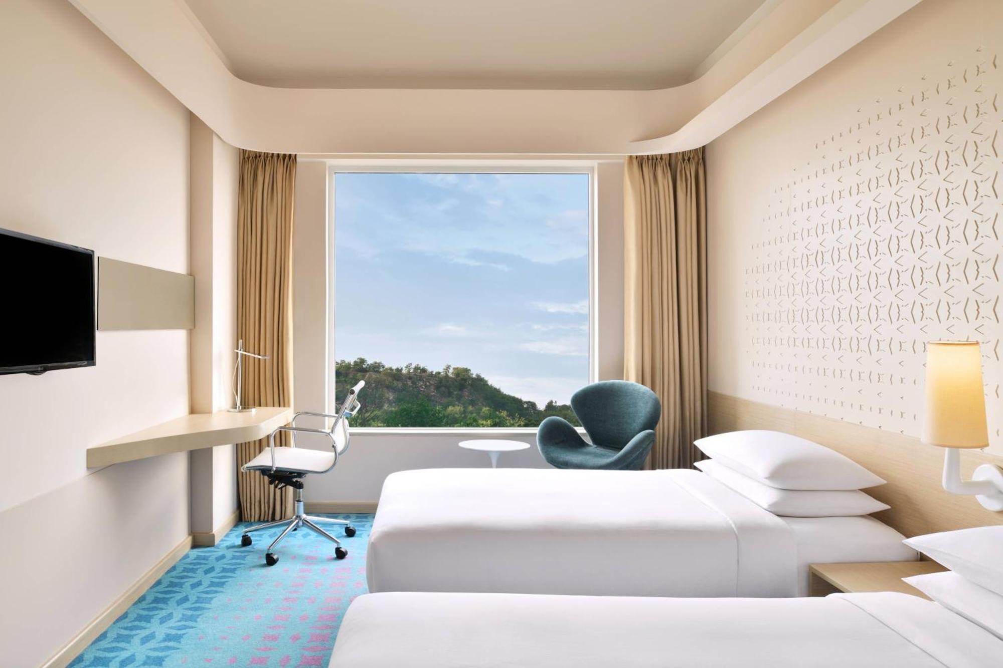 Hotel Fairfield By Marriott Hyderabad Gachibowli Exterior foto