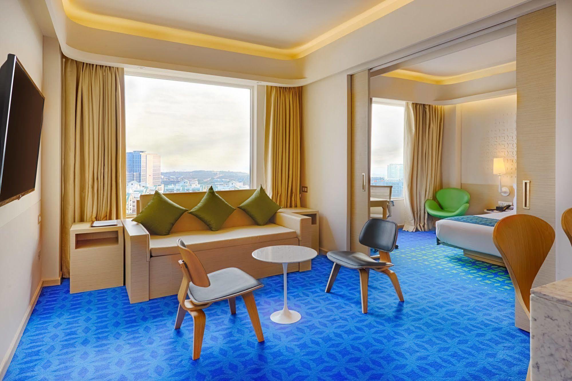 Hotel Fairfield By Marriott Hyderabad Gachibowli Exterior foto